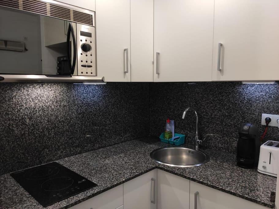 Moderno Apartamento Con Parking,Tarrassa, Barcelona Terrassa Zewnętrze zdjęcie